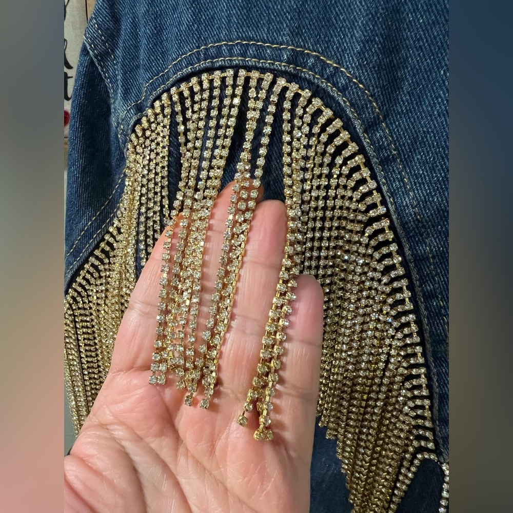 Don’t miss out this gorgeous jacket! Denim Jacket..Size S - Picture 4 of 16